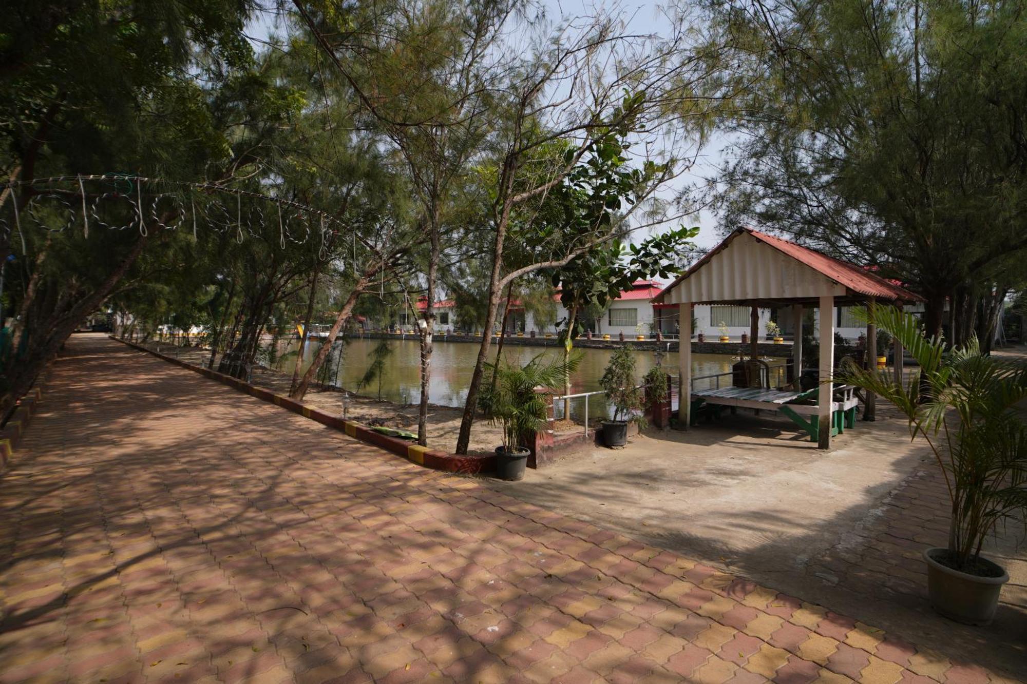 Lake View Village Resort Tajpur Exterior foto